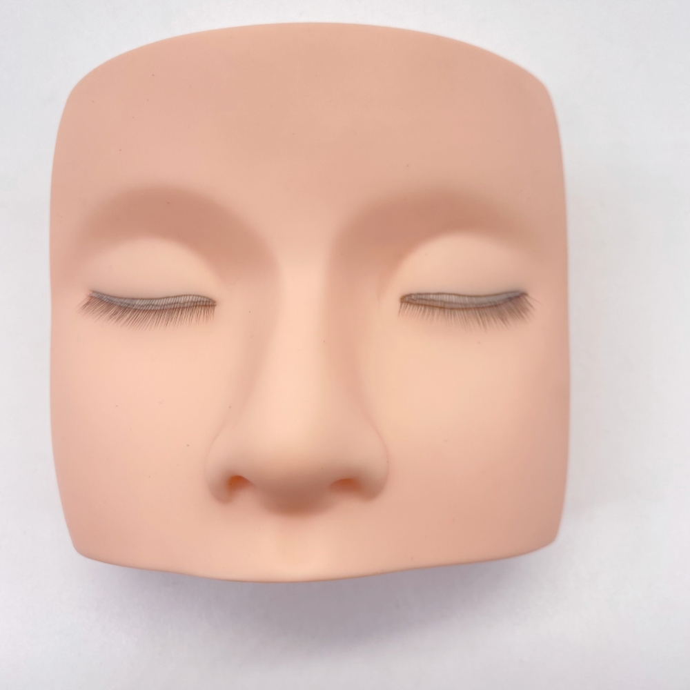 False Eyelash Mannequin Head F - Eyelash Extension Model recensione e prezzo
